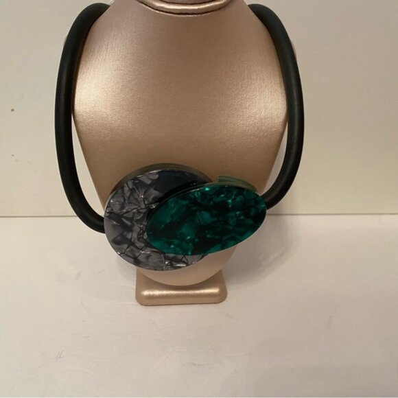 NECKLACE MODERNIST LUCITE DISCS DARK GRAY GREEN BLACK RUBBER MAGNETIC 24” - Picture 8 of 14